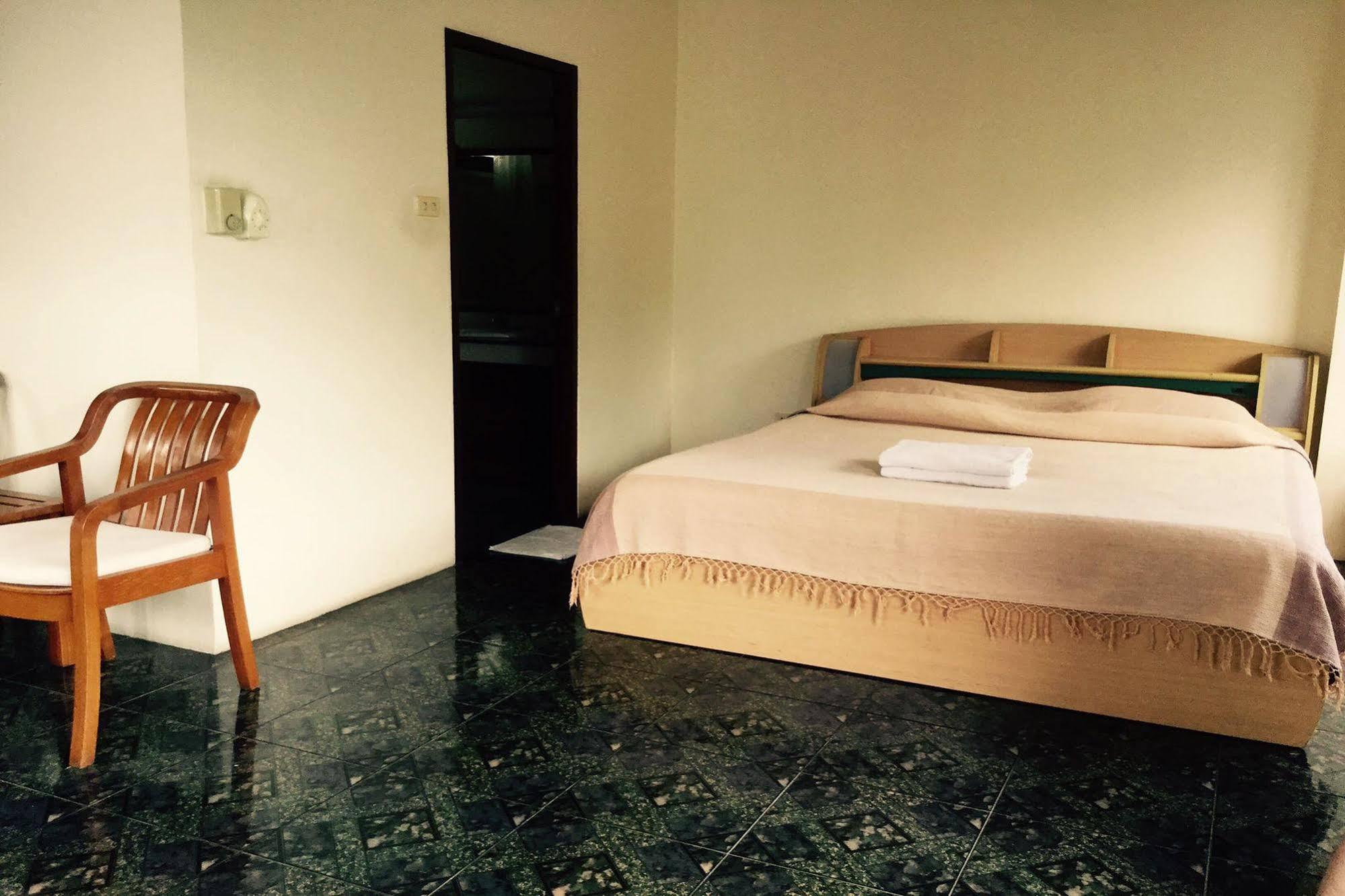 Shagwell Mansions Hotel Pattaya Eksteriør billede