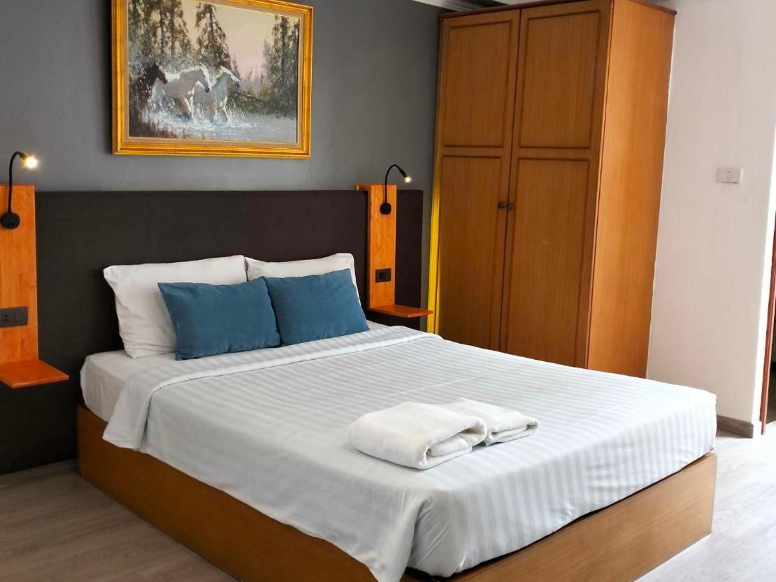 Shagwell Mansions Hotel Pattaya Værelse billede