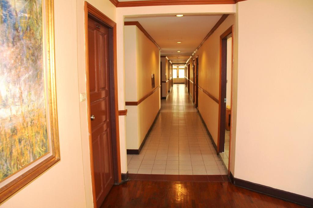 Shagwell Mansions Hotel Pattaya Eksteriør billede