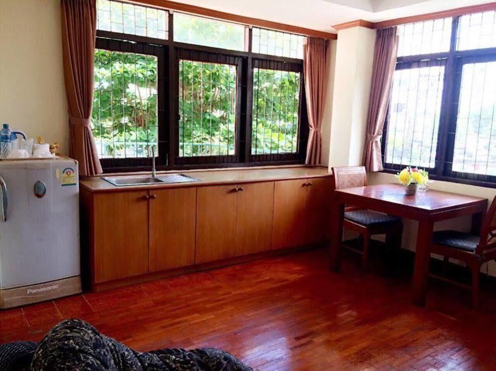 Shagwell Mansions Hotel Pattaya Eksteriør billede
